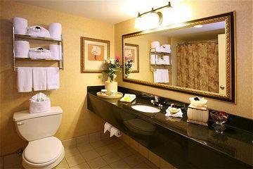 Courtyard By Marriott Airport Loso 3*